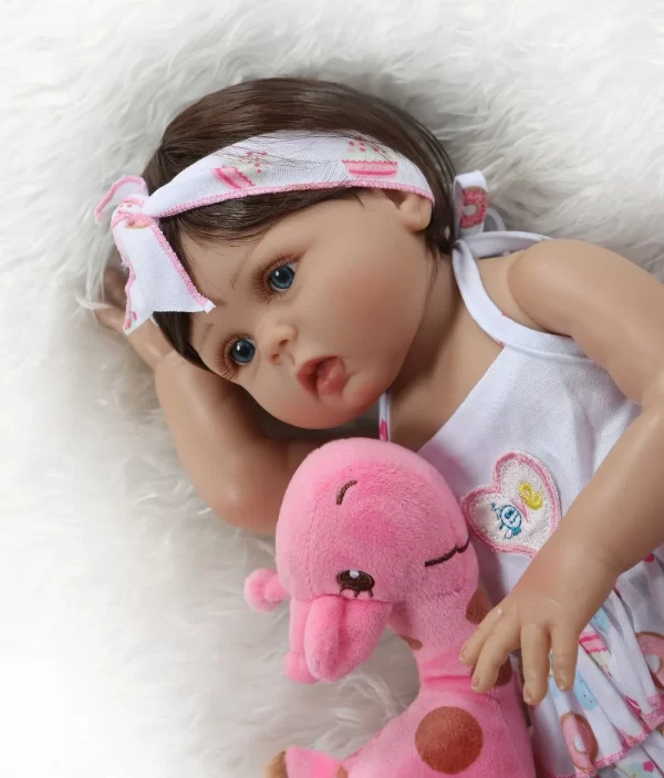 Boneca Realista de 47CM com Pele Bronzeada, Corpo Inteiro em Silicone e Olhos Verdes - Perfeita para Presentes - Image 5
