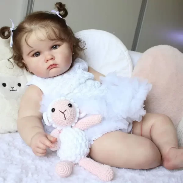 Bebê Reborn com Ovelha de pelúcia   Baby Doll With Vascular Veias